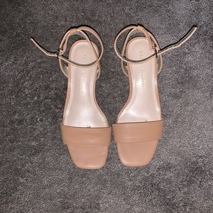 Kelly & Katie Low Heel